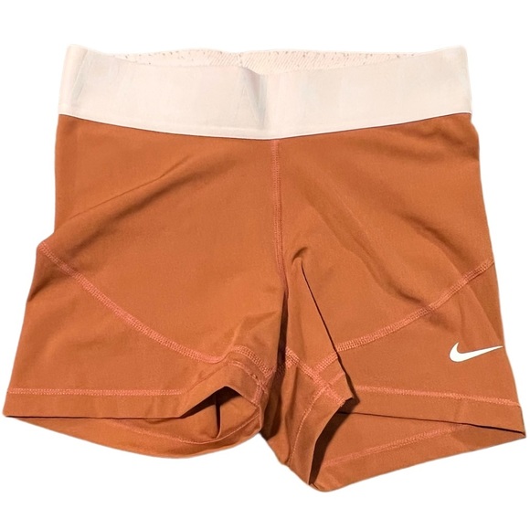 Nike Pants - 𝅺Nike dri-fit running shorts in burnt orange 🍊